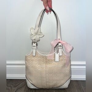 Vintage Coach Soho Hobo Bag